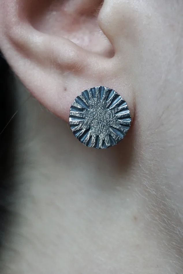 Earrings Briana Harrison Medium Circle Ridge Post Earrings