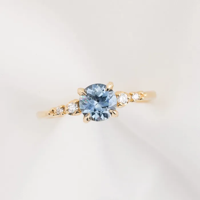 Envero Jewelry Rings Estel Fleur Four Prongs Ring 107ct Parti Blue Green Montana Sapphire 14K Yellow Gold One of a kind Envero Jewelry Rings Estel Fleur Four Prongs Ring 107ct Parti Blue Green Montana Sapphire 14K Yellow Gold One of a kind