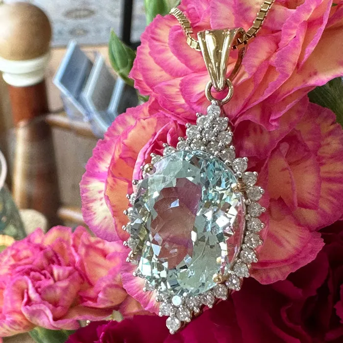 Necklaces ONeills Estate Jewelry 14 Karat Yellow Gold Aqua Diamond Necklace 23000681 Necklaces ONeills Estate Jewelry 14 Karat Yellow Gold Aqua Diamond Necklace 23000681