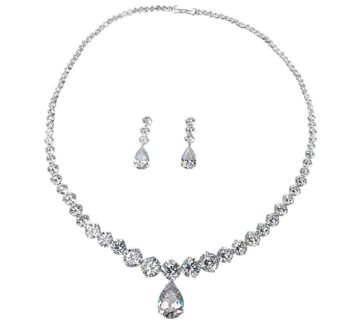 Queen Elizabeth II Coronation Diamond Necklace Set Replica The Royal Look For Less Royal Fashions for Less Necklaces