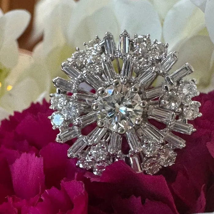 Rings 18 Karat White Gold Diamond Snowflake Ring 13000265 ONeills Estate Jewelry