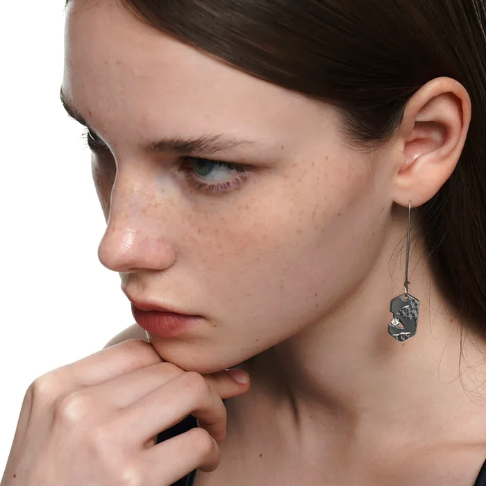 Blackheadshop Earrings Dragon Emblem Pendant Earrings Blackheadshop Earrings Dragon Emblem Pendant Earrings