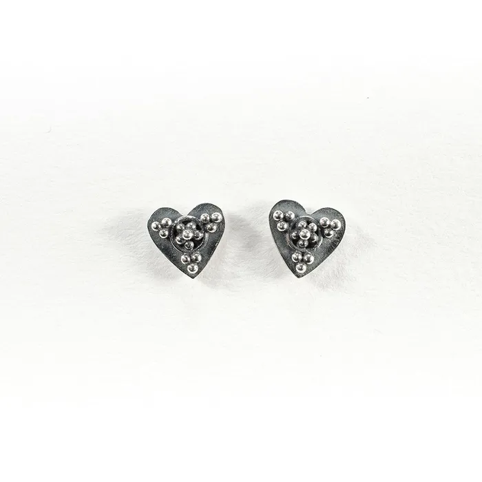 Mimi Marge Silver Kebaikan Heart Studs Necklaces