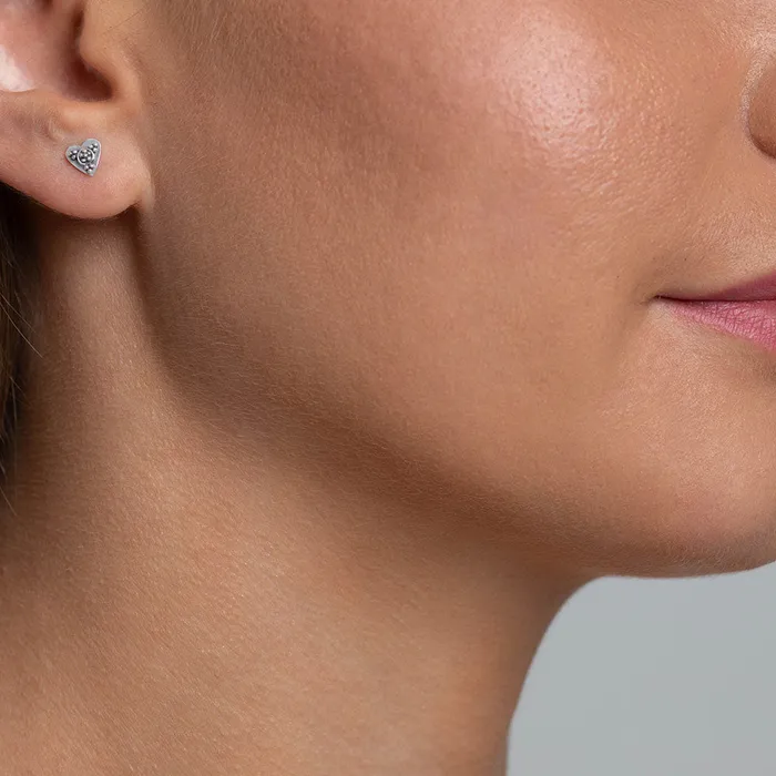 Mimi Marge Silver Kebaikan Heart Studs Necklaces