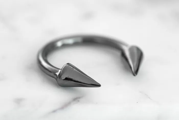 Spike Collection Black Ring Kinsley Armelle Rings